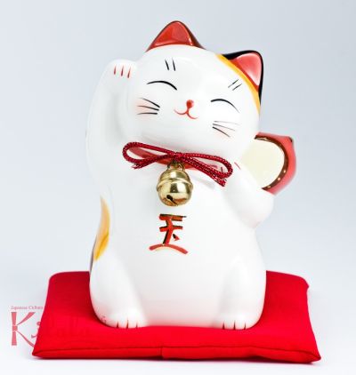 mèo nhân duyên và tài lộc